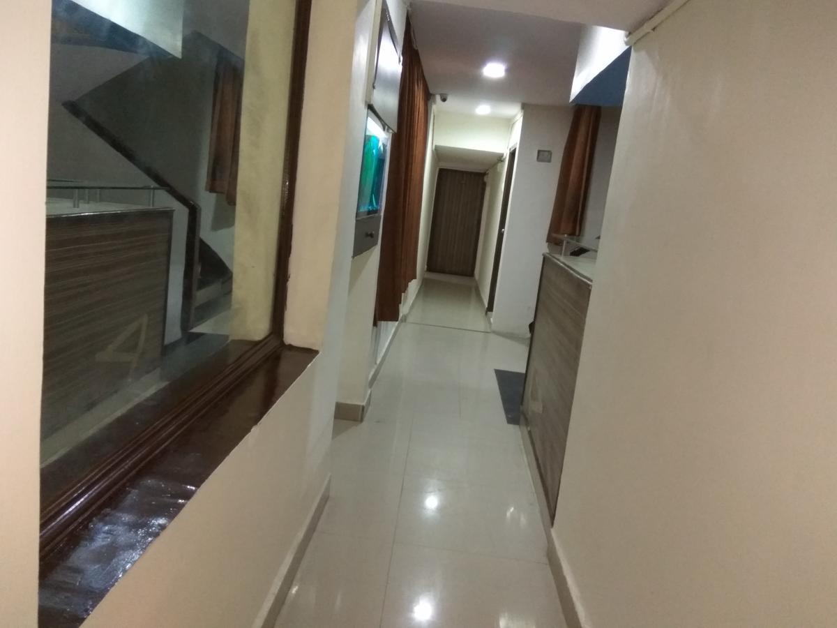 Hotel Shiva بانفيل المظهر الخارجي الصورة